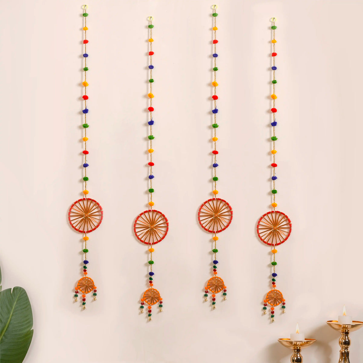 Festive Wheel Door Hanging Set Of 4 Nestasia