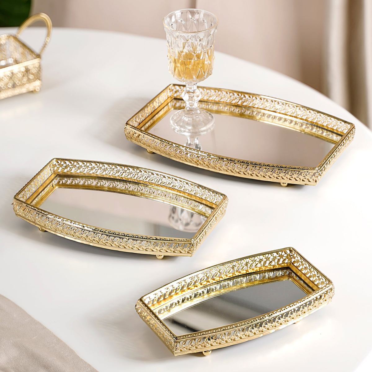 Luxury Mirror Tray Gold Set Of 3 Nestasia