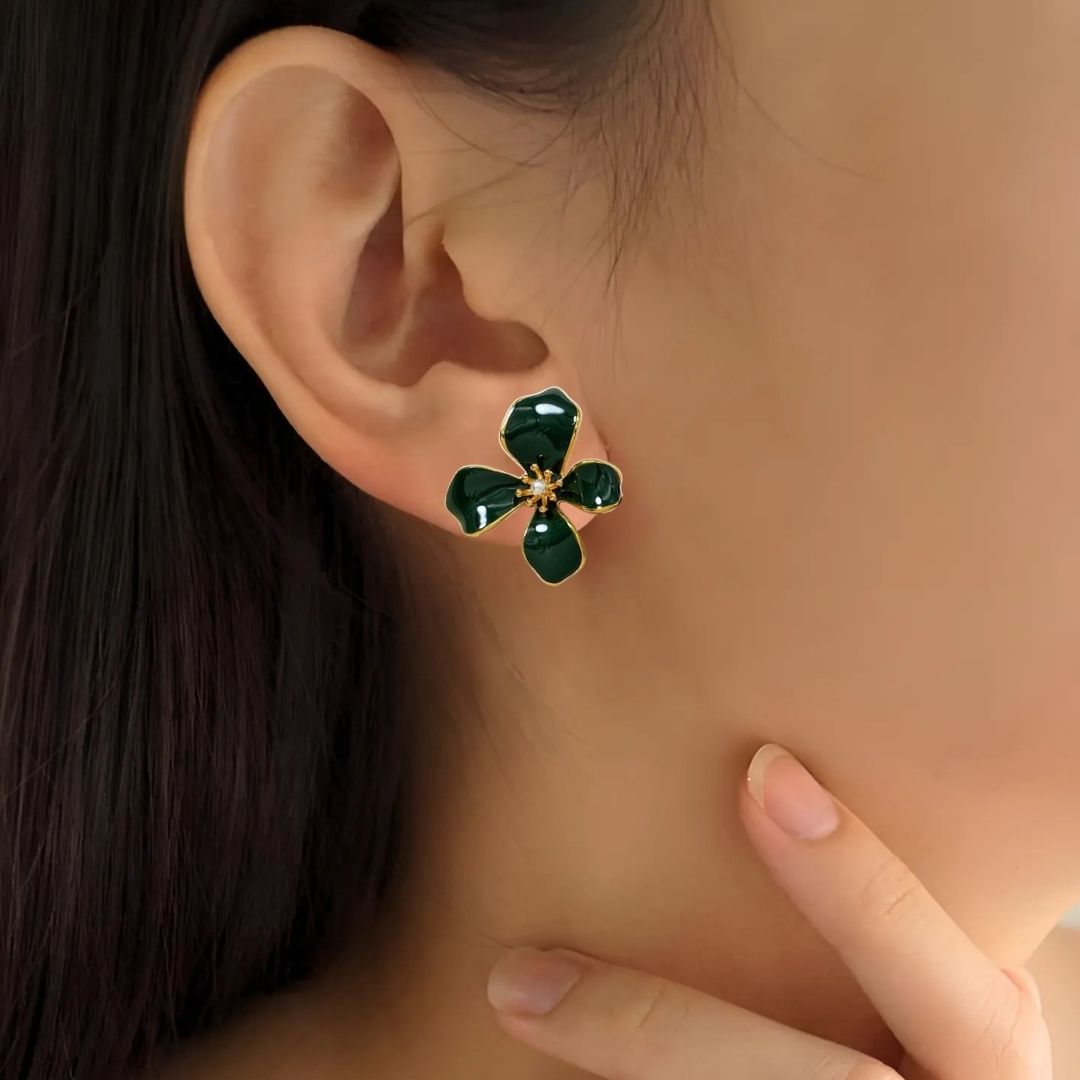 Flora Twist Stud Earrings Green Nestasia