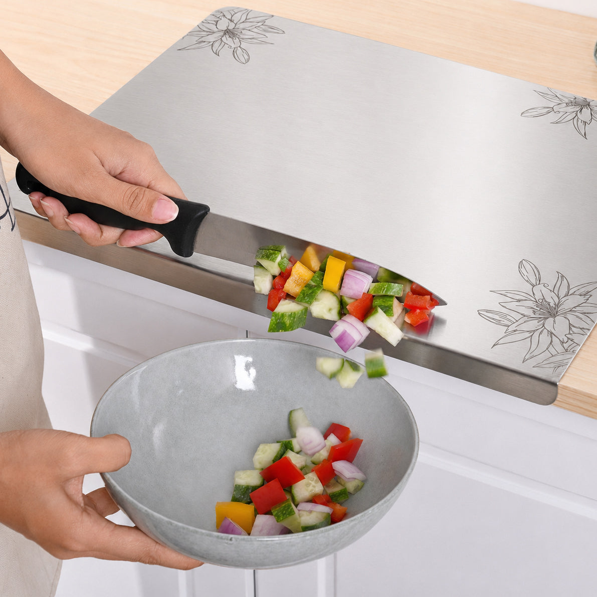 Floral Engraved Countertop Chopping Board Nestasia
