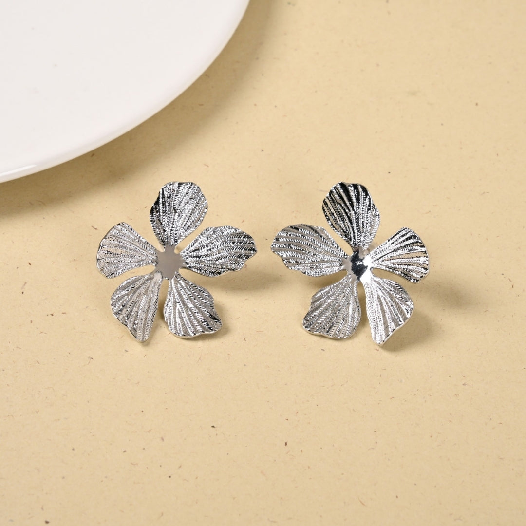 Everbloom Studs Silver Nestasia