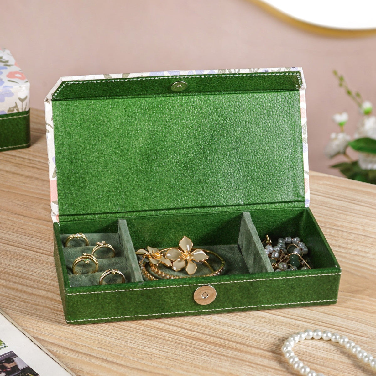 Florina Sustainable Sectioned Trinket Case Nestasia