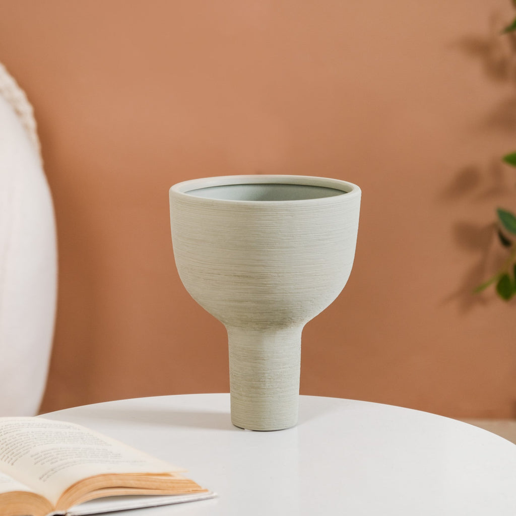 Flambeau Inspired Decorative Vase Nestasia