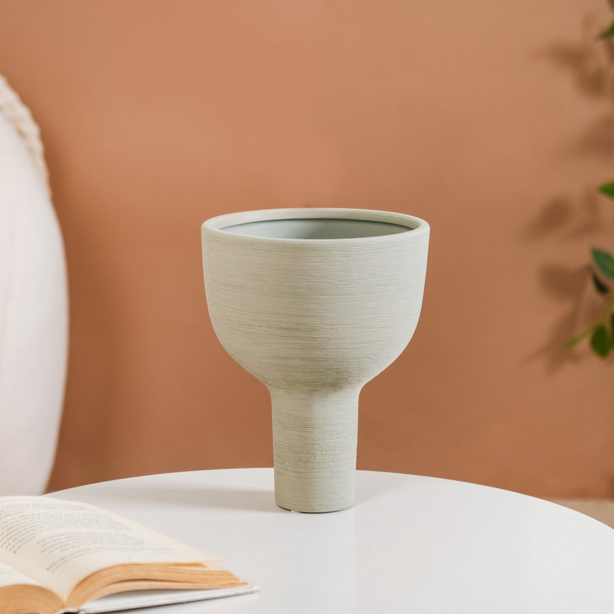 Flambeau Inspired Decorative Vase Nestasia