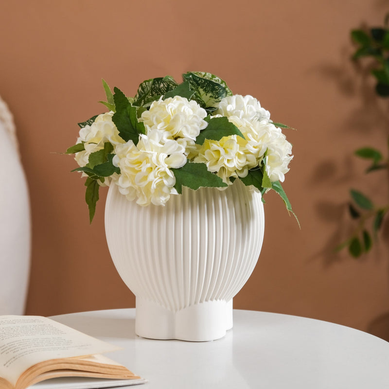 Handmade Fluted Decorative Ceramic Vase Nestasia