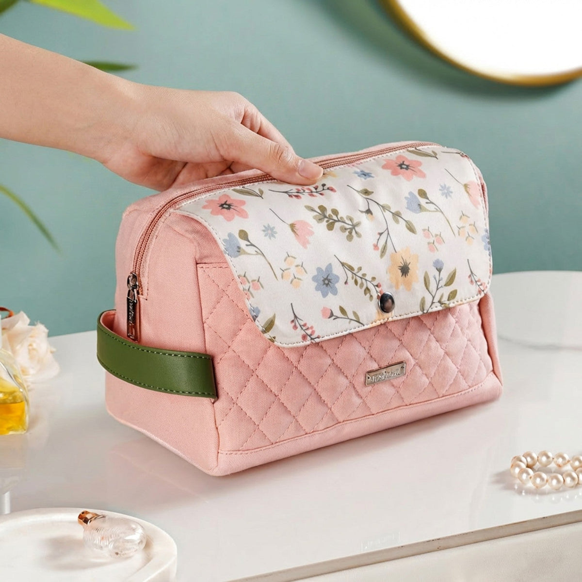 Flowercore Cosmetic Pouch Nestasia