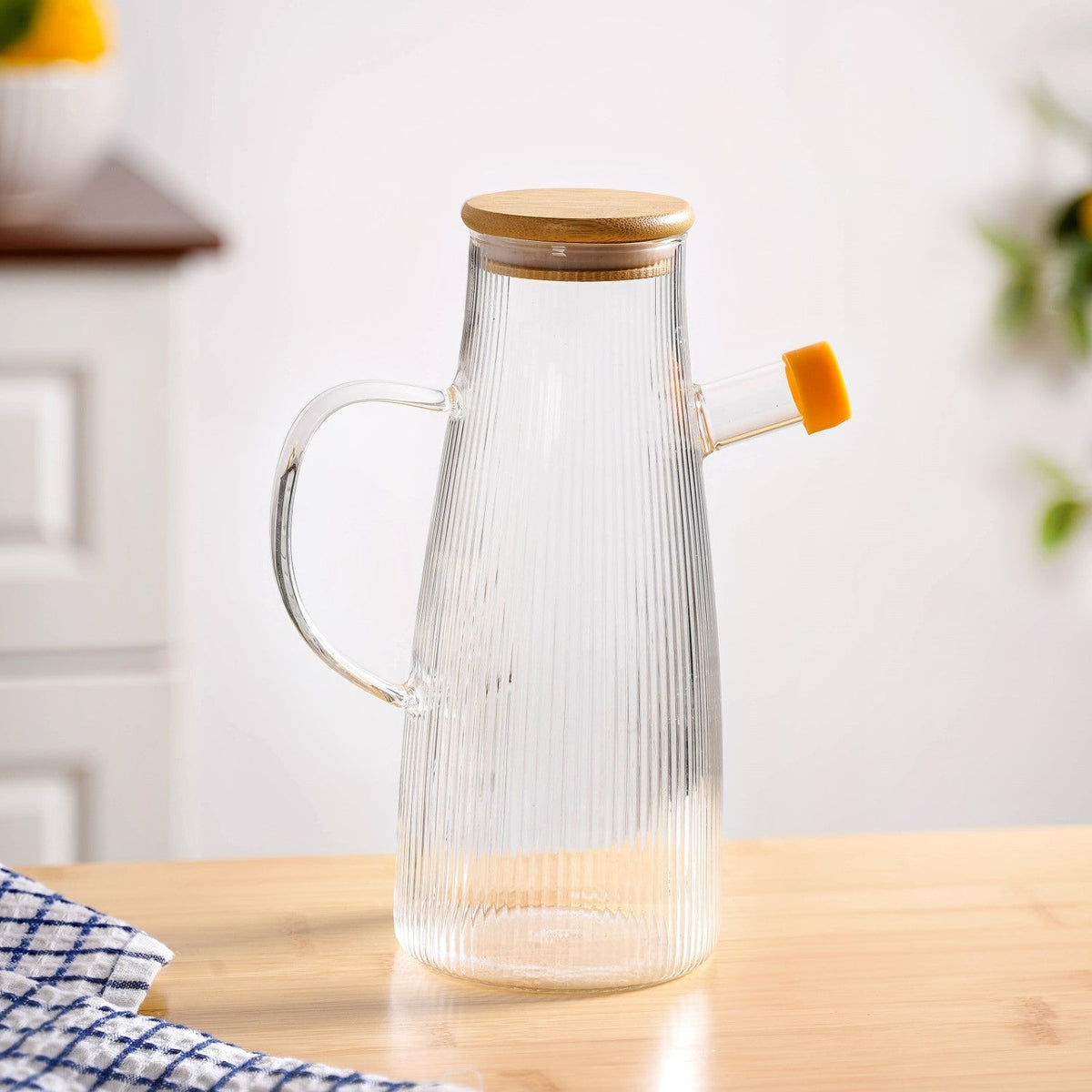 Fluted Cooking Oil Dispenser Bottle With Wooden Lid 1000ml Nestasia