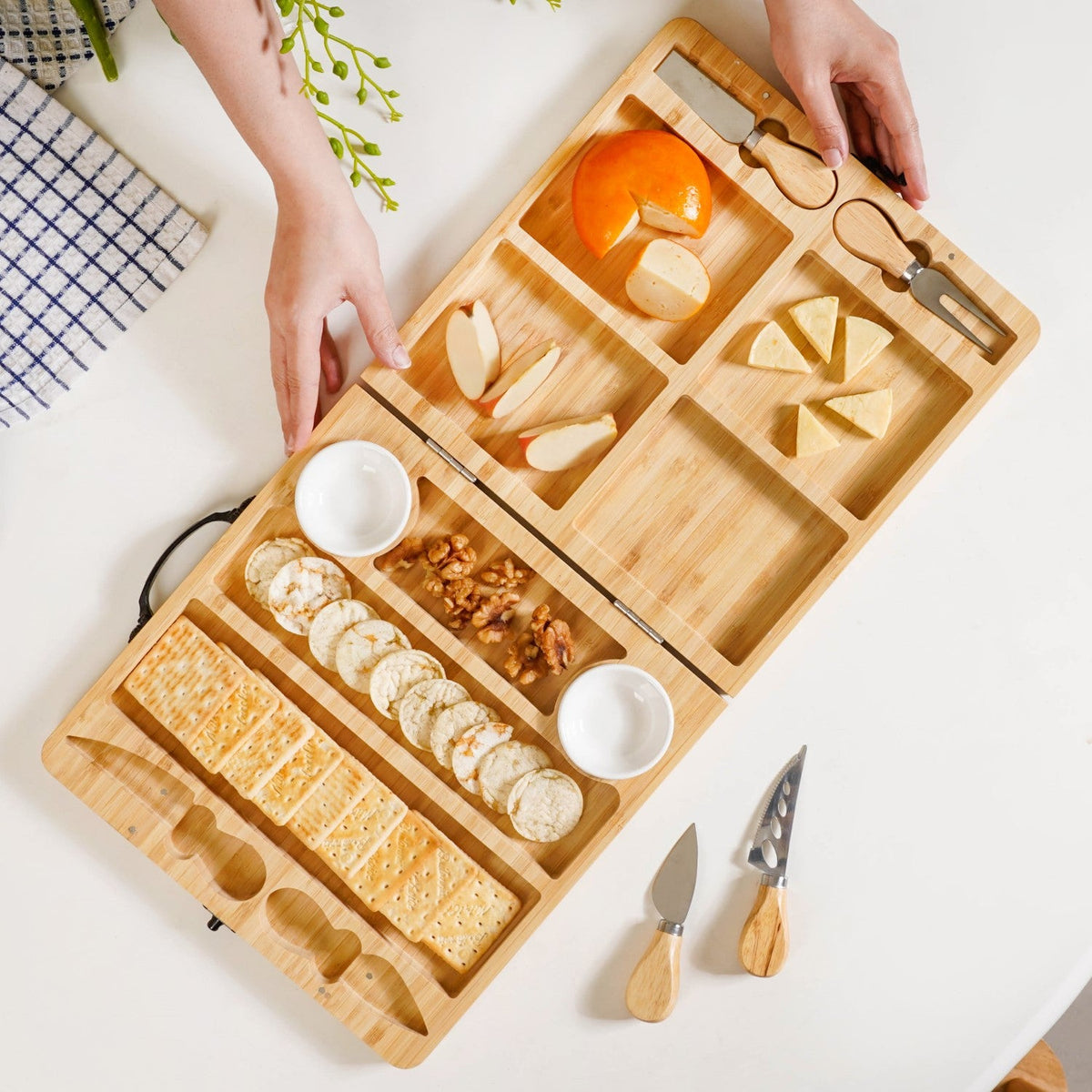 Foldable Trending Charcuterie Board Set With Bowls And Knives 22inch Nestasia
