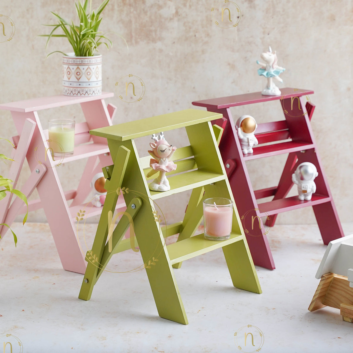 Foldable Stand Nestasia
