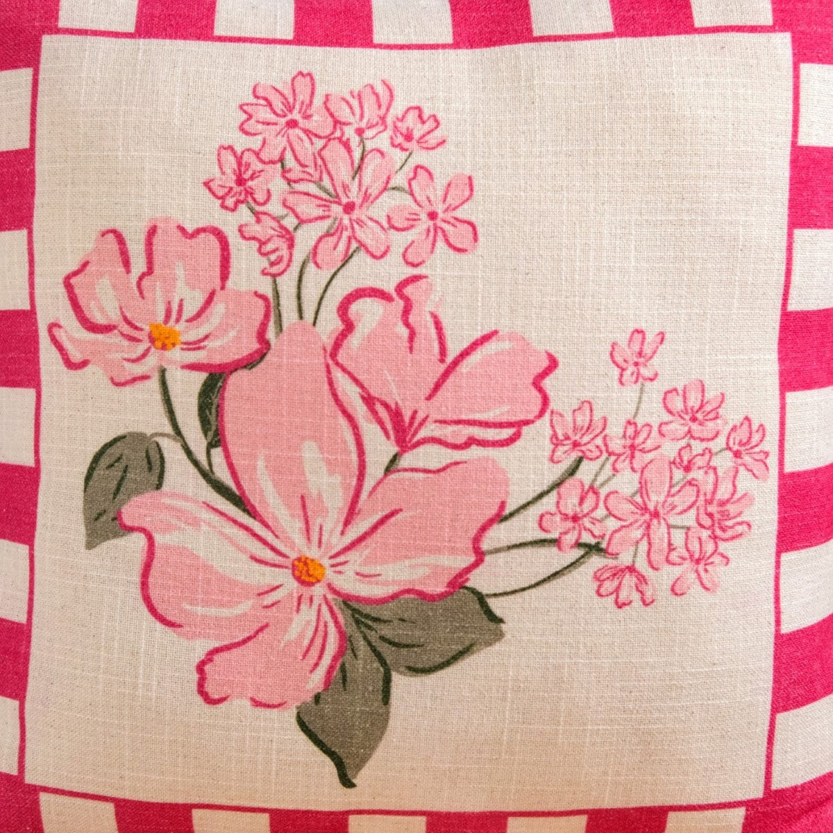 Fuchsia Bloom Cotton Cushion Cover 46x46cm Nestasia