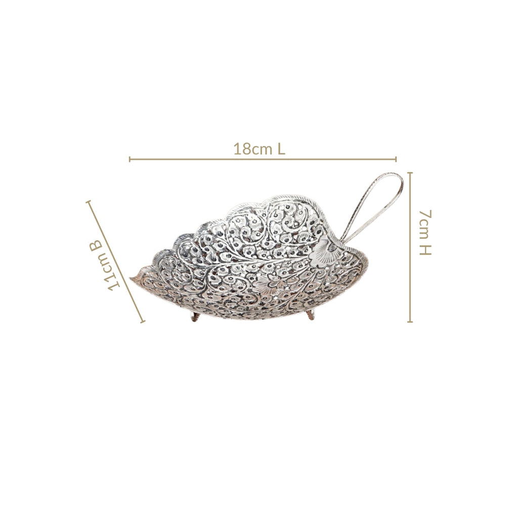 Aaradhya Silver Leaf Platter Nestasia