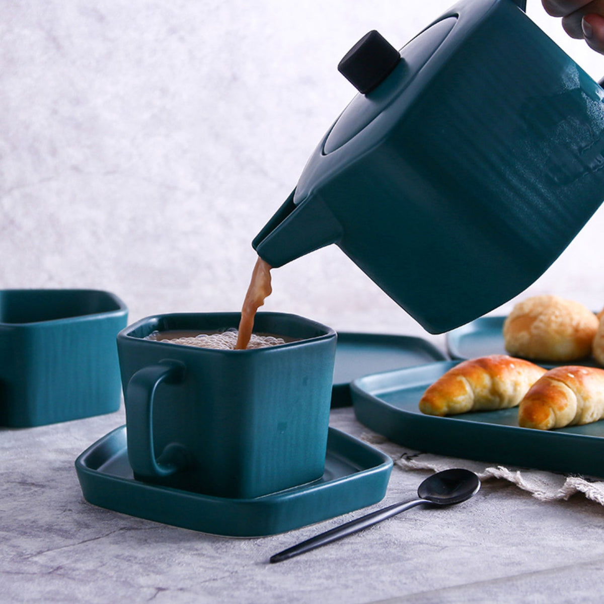 GEOMETRIC Pentagon Tea Pot Nestasia