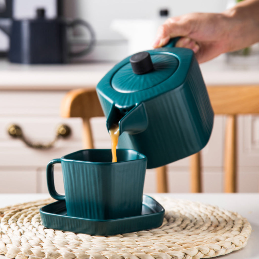 GEOMETRIC Pentagon Tea Pot Nestasia