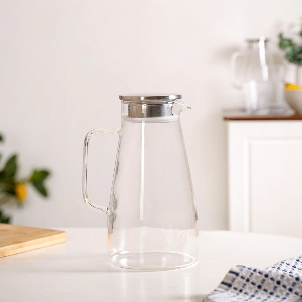 Glass Jug 1500ml Nestasia