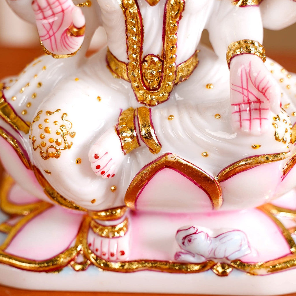 Goddess Laxmi On Lotus Idol 17x12cm Nestasia