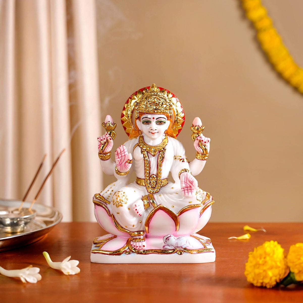 Goddess Laxmi On Lotus Idol 17x12cm Nestasia