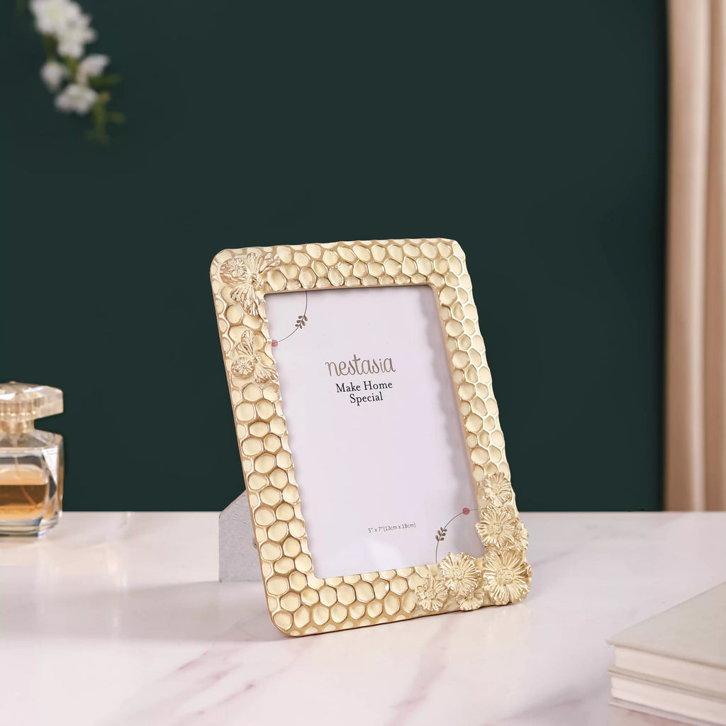 Honeycomb Gold Frame Large 9"x7" Nestasia