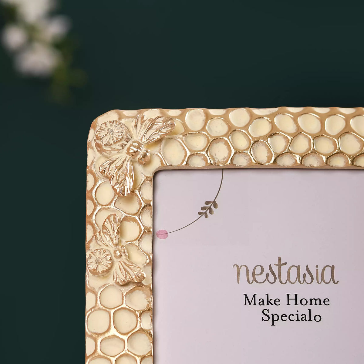 Honeycomb Gold Frame Large 9"x7" Nestasia