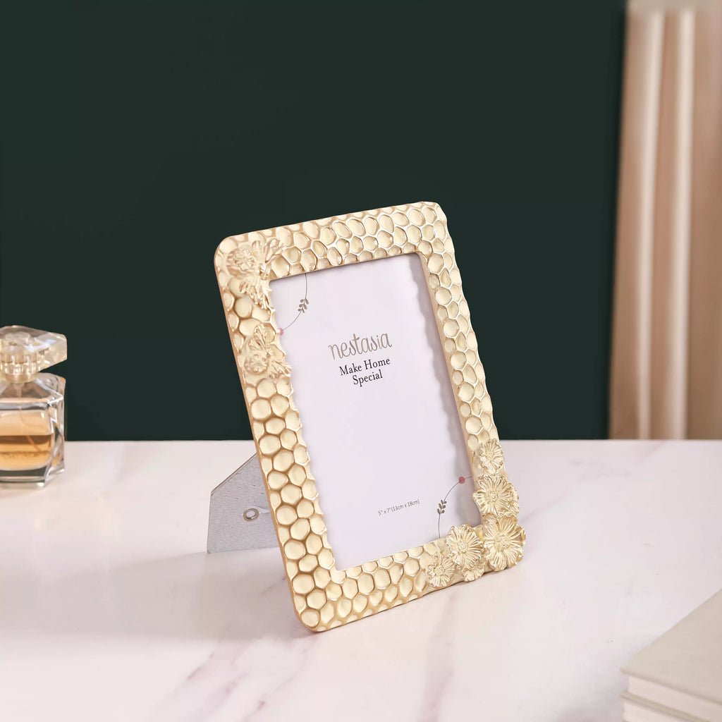 Honeycomb Gold Frame Large 9"x7" Nestasia