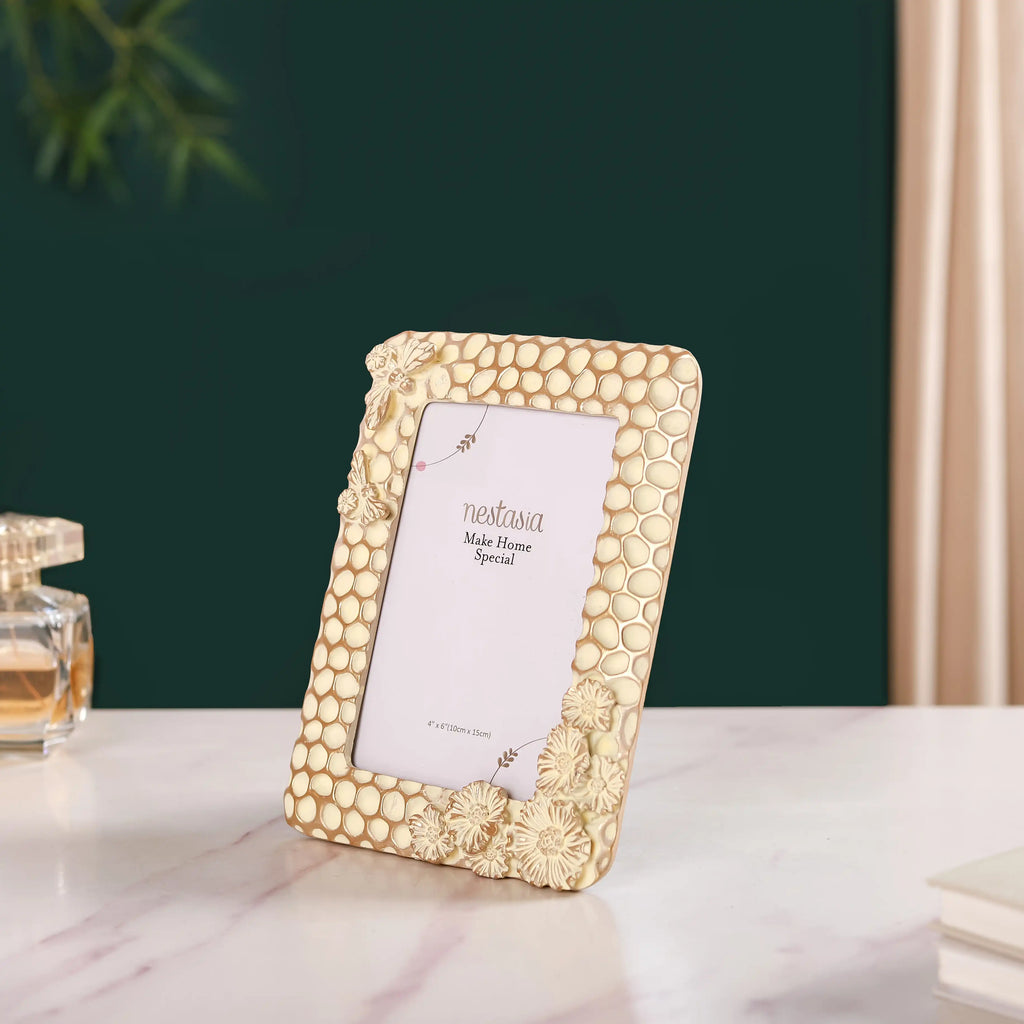 Small Honey Bee Gold Frame 7.5"x6" Nestasia