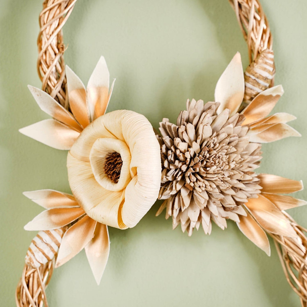 Golden Rings Dried Natural Flower Wall Hanging Nestasia