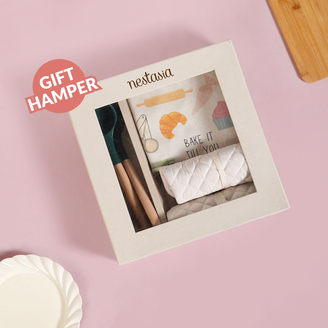 Gourmet Kitchen Gift Hamper With Apron Trivet Mitten And Spatula Nestasia