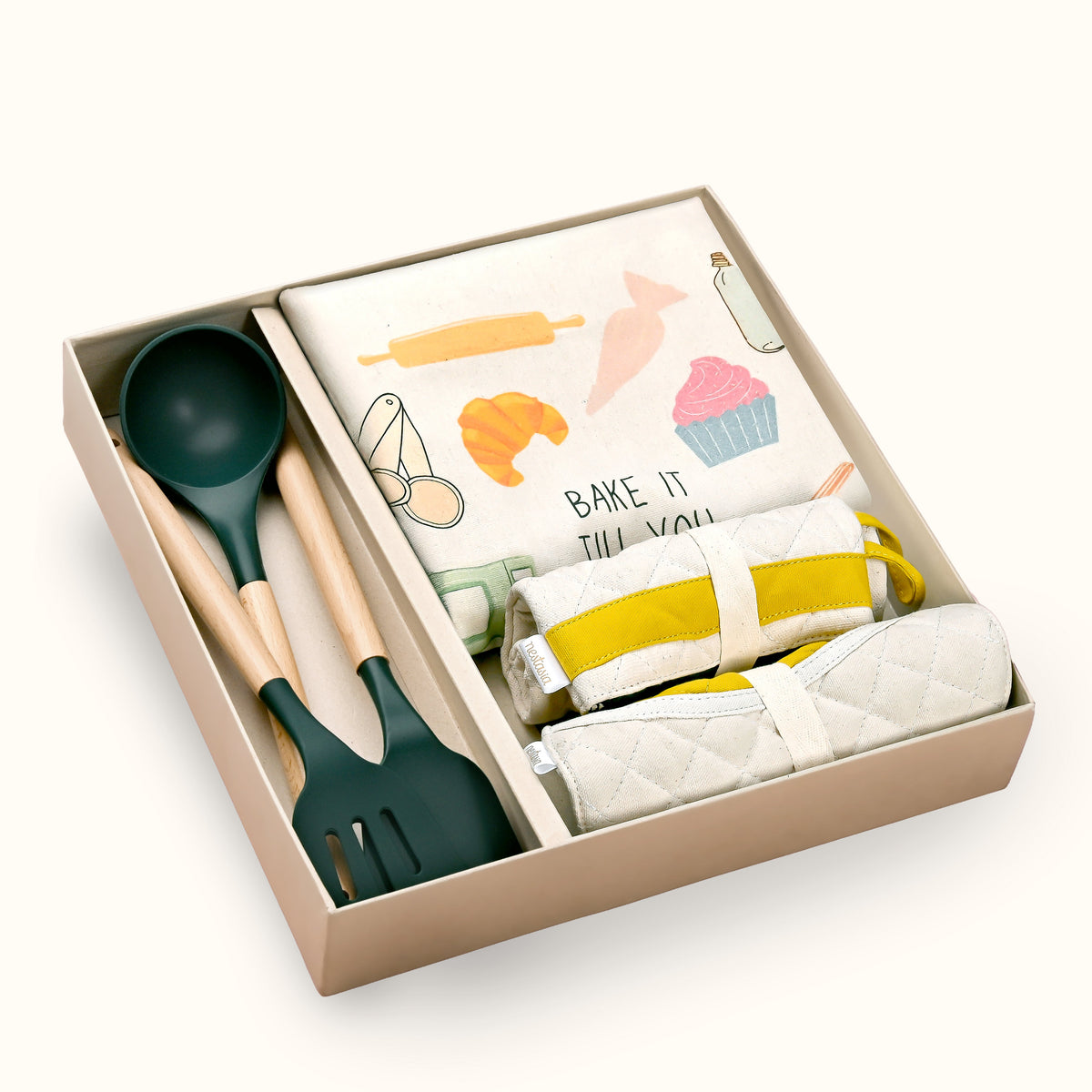 Gourmet Kitchen Gift Hamper With Apron Trivet Mitten And Spatula Nestasia