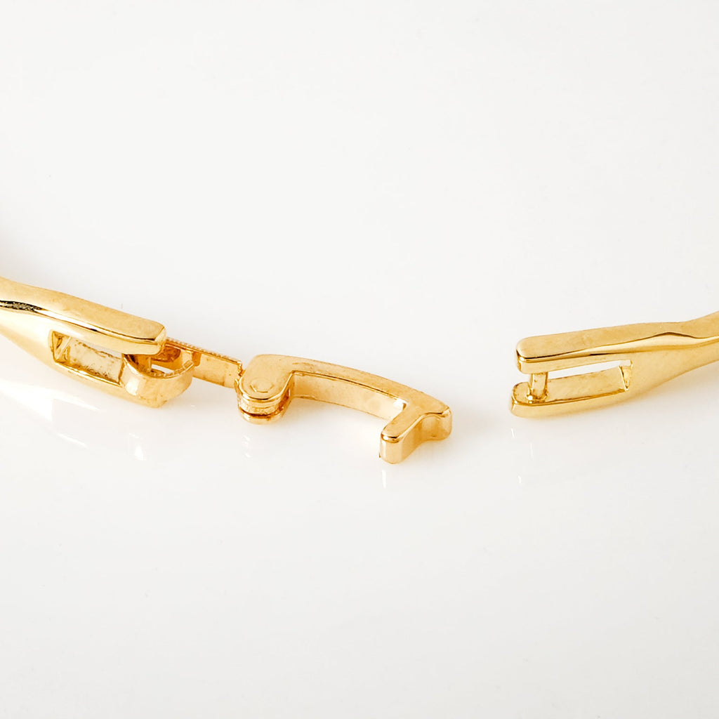 Graceful Knotted Vines Gold Bracelet Nestasia