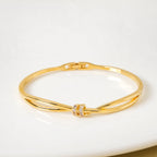 Graceful Knotted Vines Gold Bracelet Nestasia