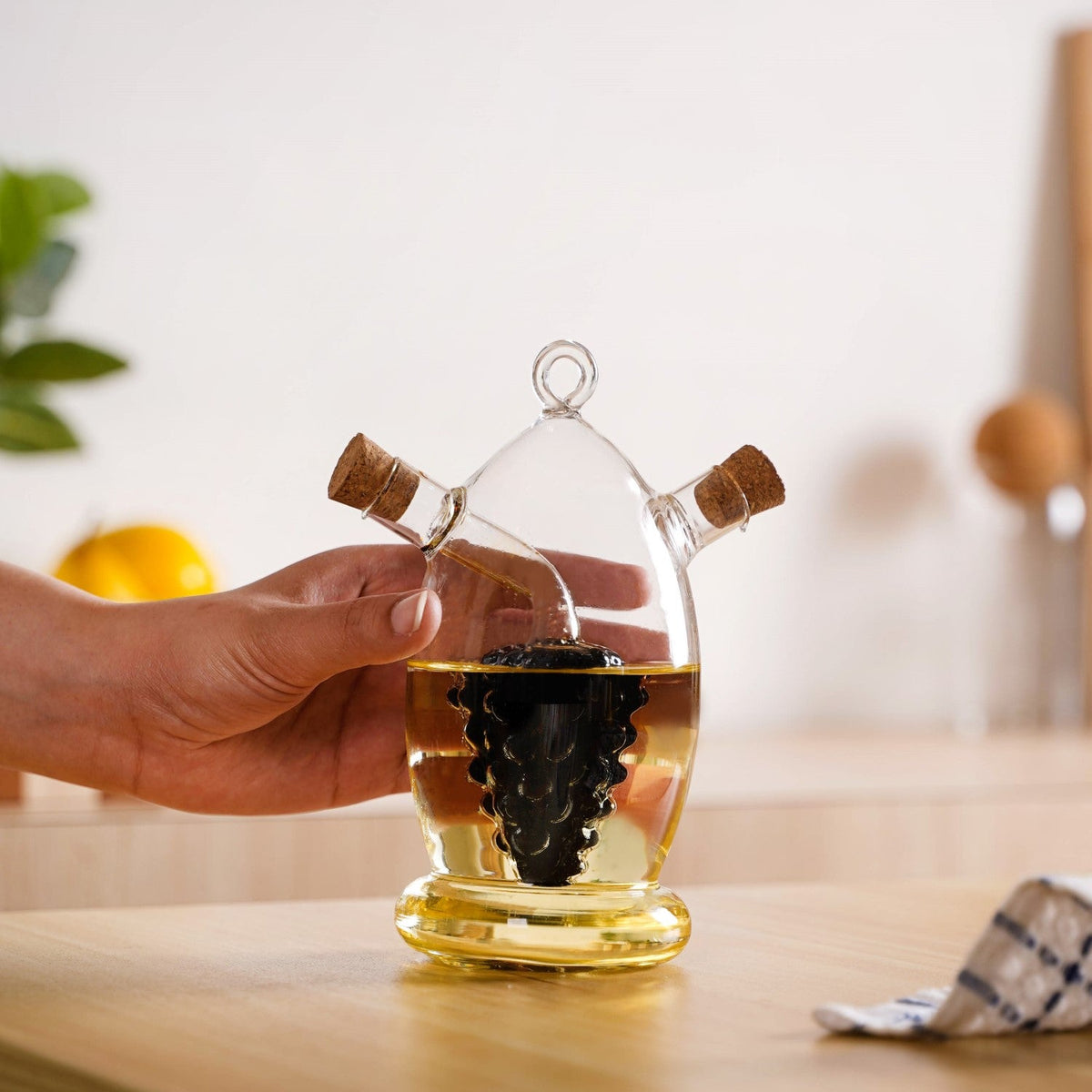 Grape Dual Glass Cruet For Gourmet Oils And Vinegar Nestasia