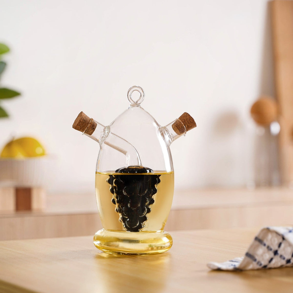 Grape Dual Glass Cruet For Gourmet Oils And Vinegar Nestasia