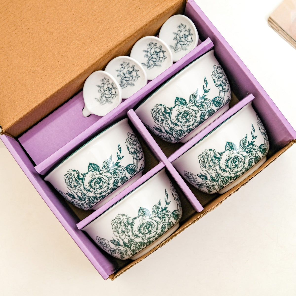 Ceramic Rose Bowl With Spoon Set Of 4 Green White 400ml Nestasia