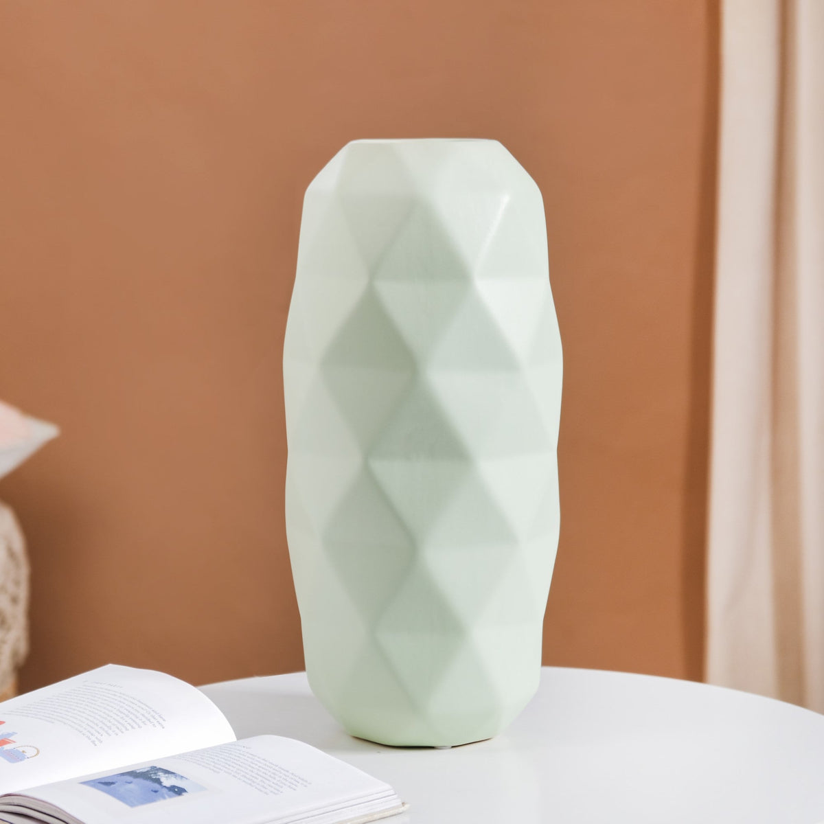 Geometric Decor Vase Nestasia