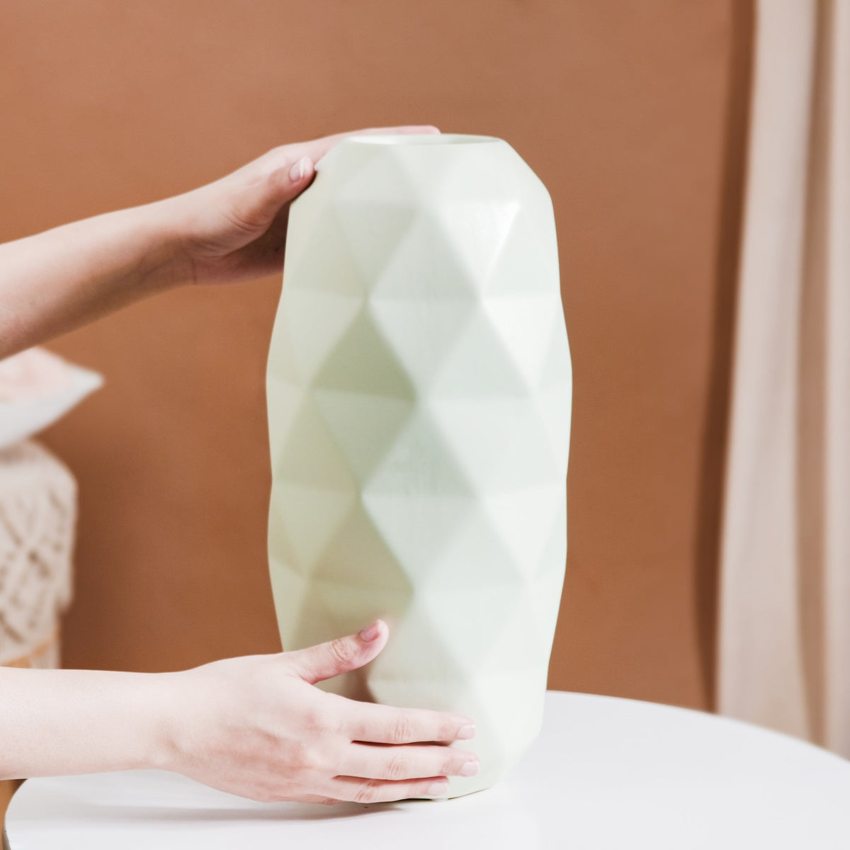 Geometric Decor Vase Nestasia