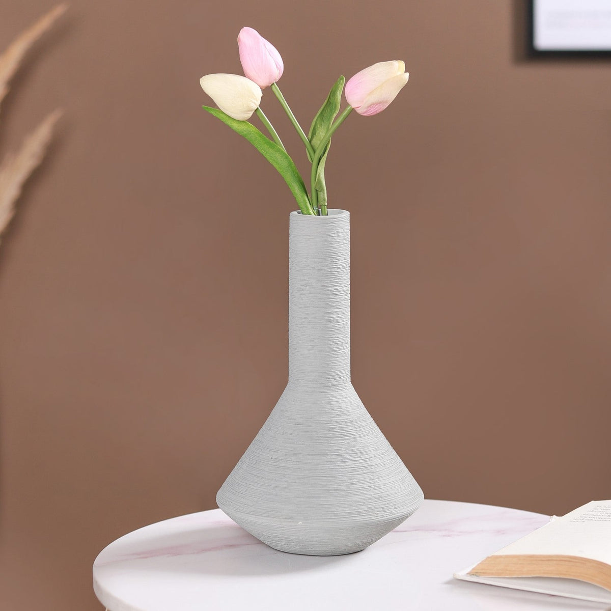 Brushed Texture Scandinavian Vase Grey Nestasia