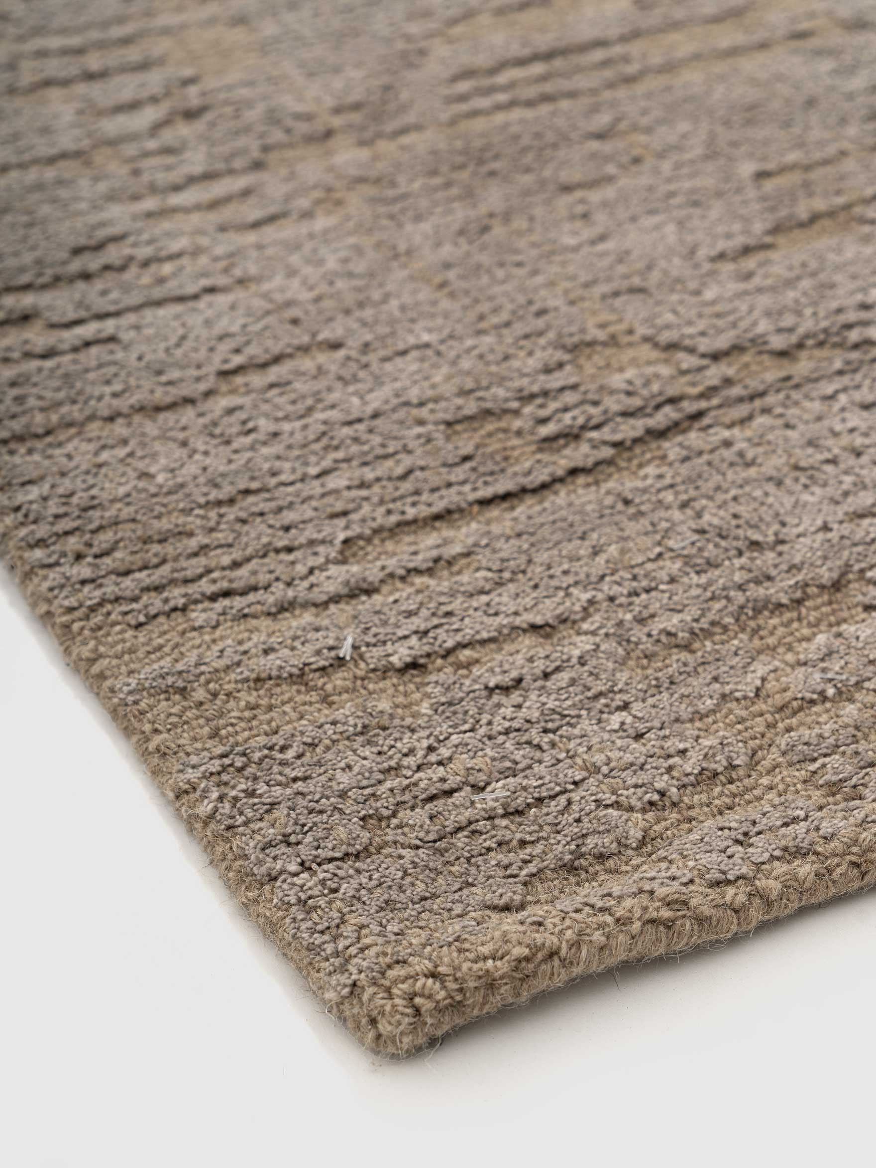 Ophelia Wool Tufted Carpet Contrast Living