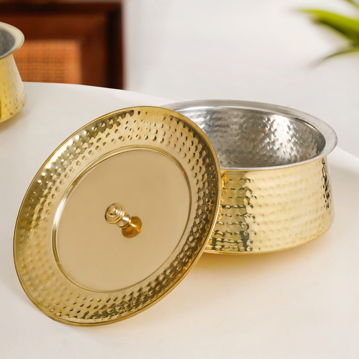 Hammered Pure Brass Biriyani Handi Lagan With Lid 4000ml Nestasia