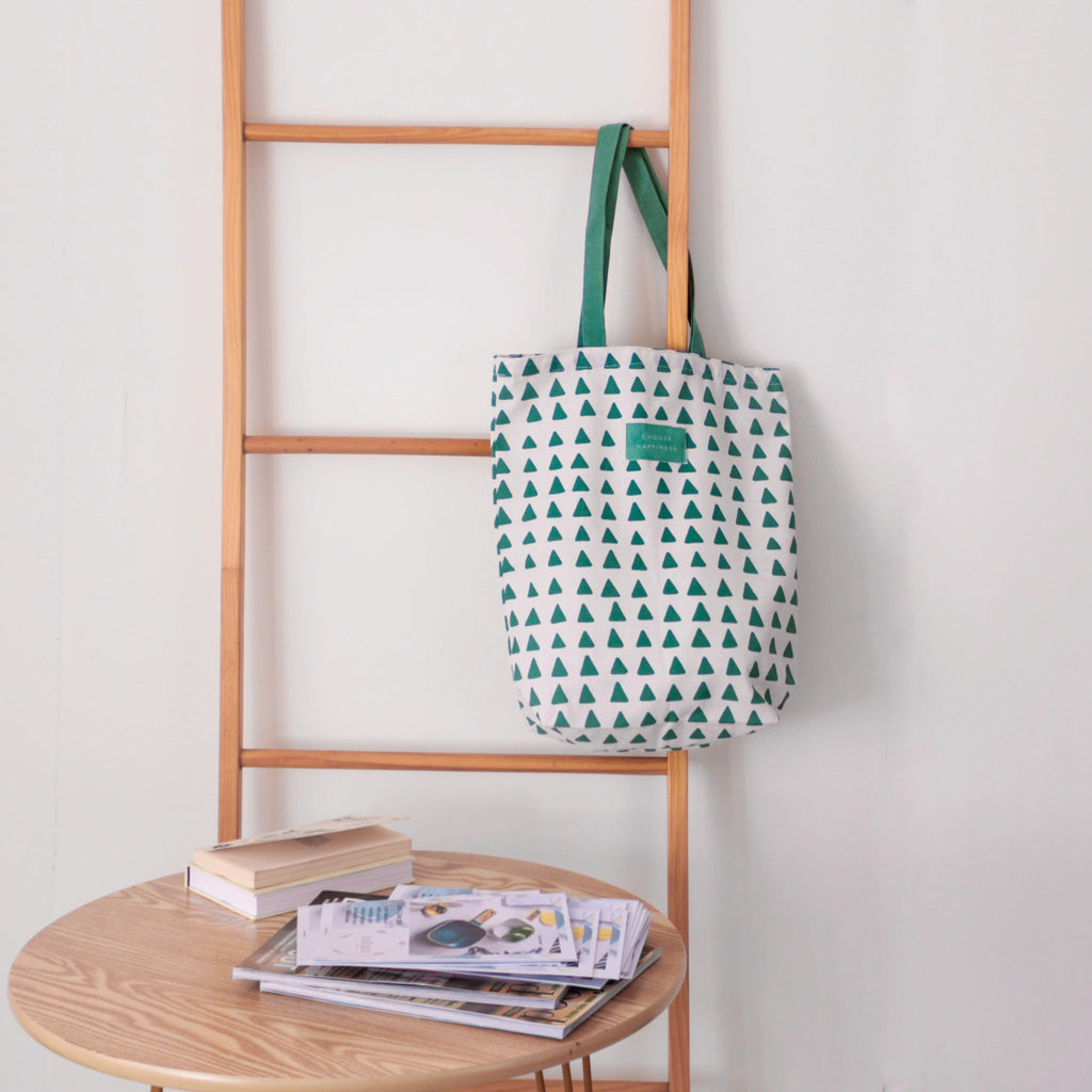 Green And White Tote Bag Nestasia