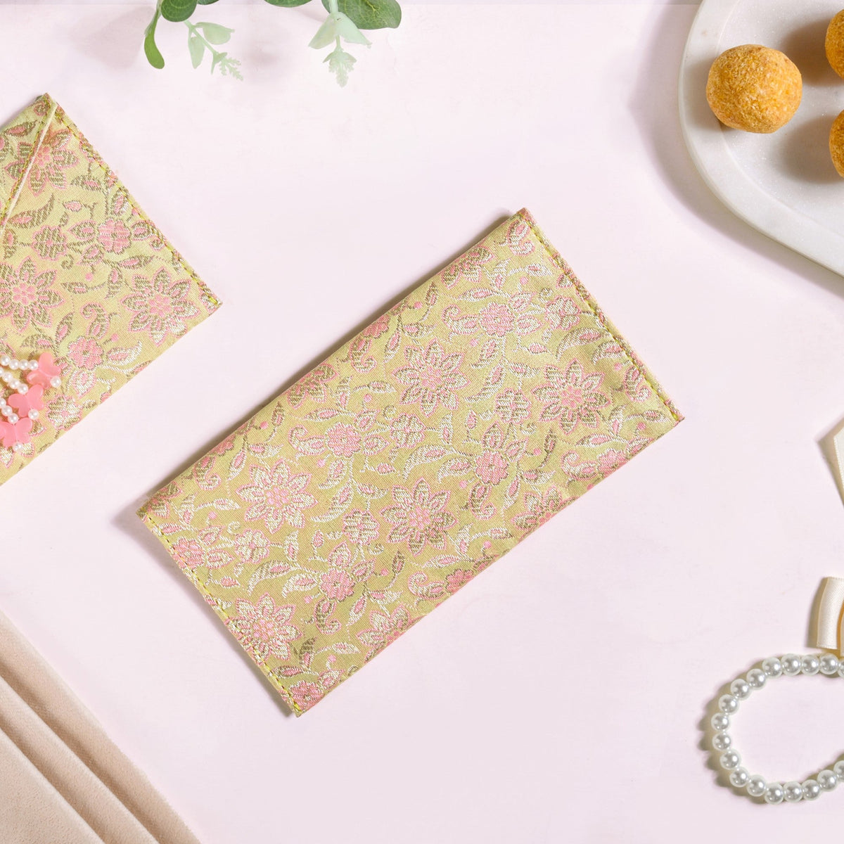 Handmade Jacquard Set Of 6 Envelopes For Shagun Nestasia