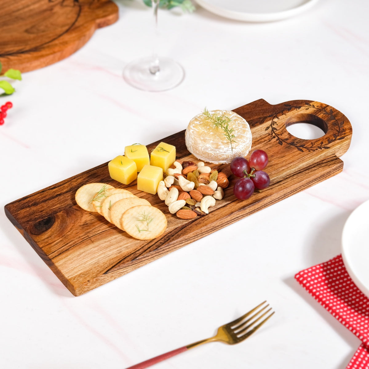 Wreath Ring Acacia Wood Platter 44x15cm Nestasia