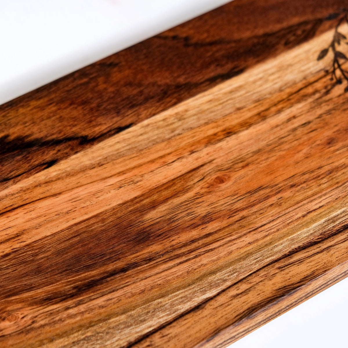 Wreath Ring Acacia Wood Platter 44x15cm Nestasia