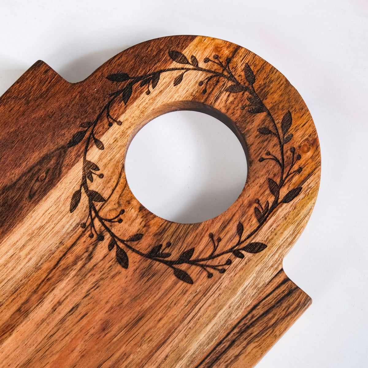 Wreath Ring Acacia Wood Platter 44x15cm Nestasia