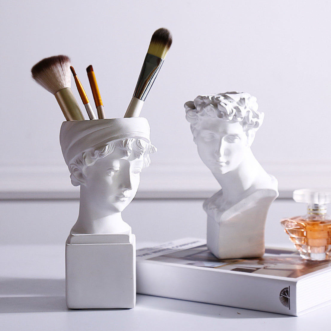 Head Planter Nestasia