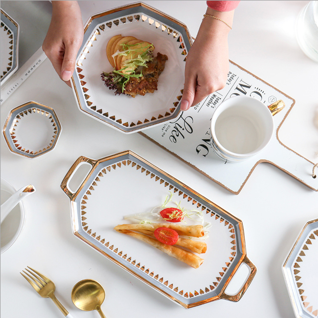Heart Long Plate with Handle Nestasia
