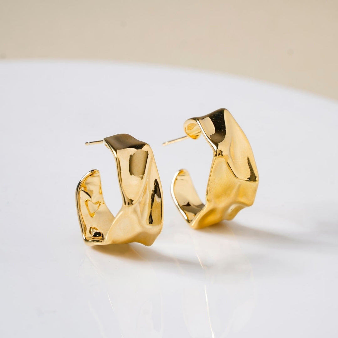 Beautifully Bold Gold Hoop Earrings Nestasia