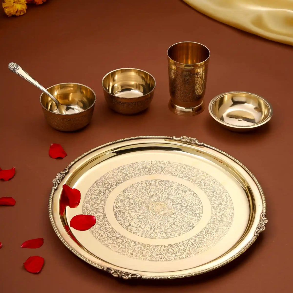 Brass Thali/Dinner Set (1.25 Kg) Vedansh Craft