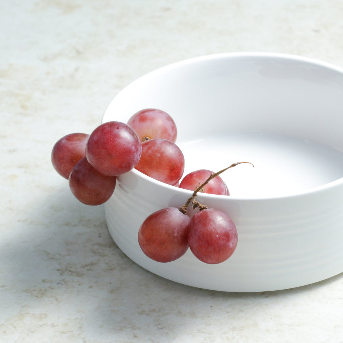 White Bowl with Handle Nestasia