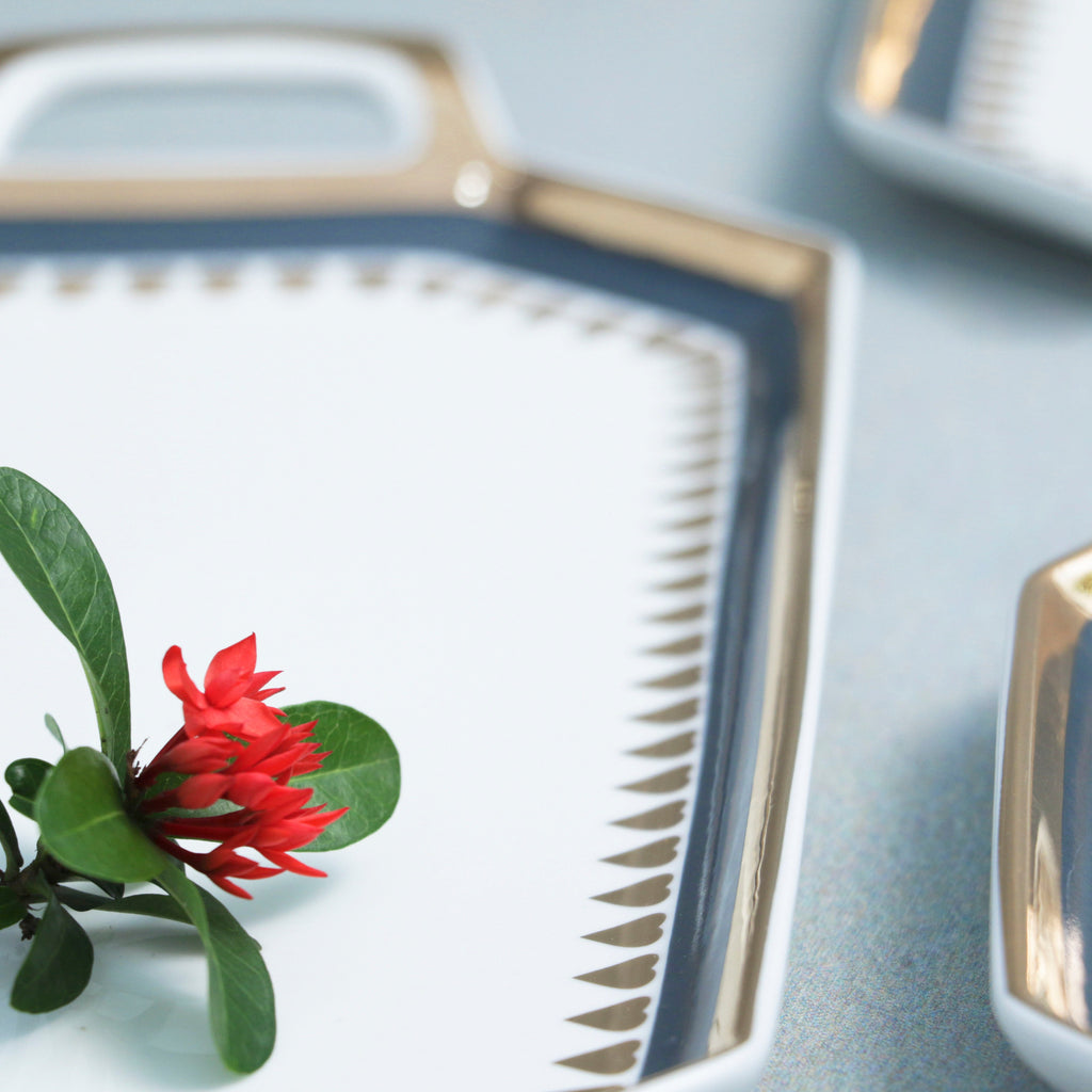 Heart Long Plate with Handle Nestasia