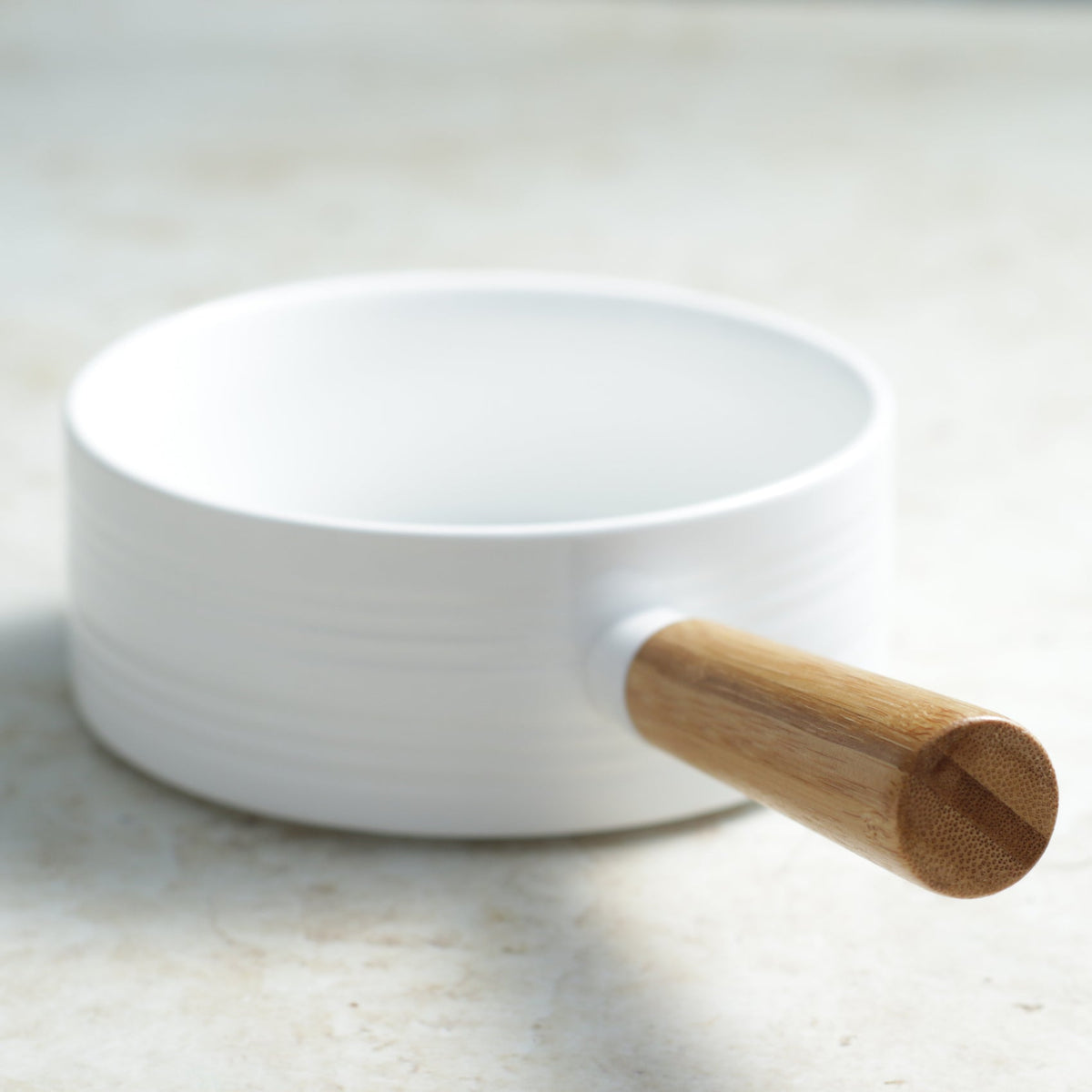 White Bowl with Handle Nestasia