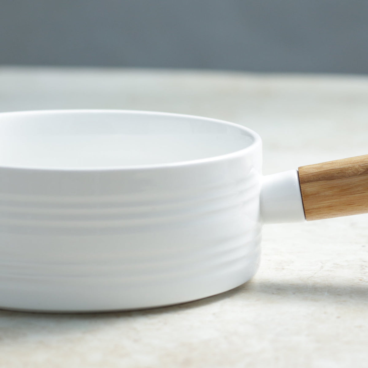 White Bowl with Handle Nestasia